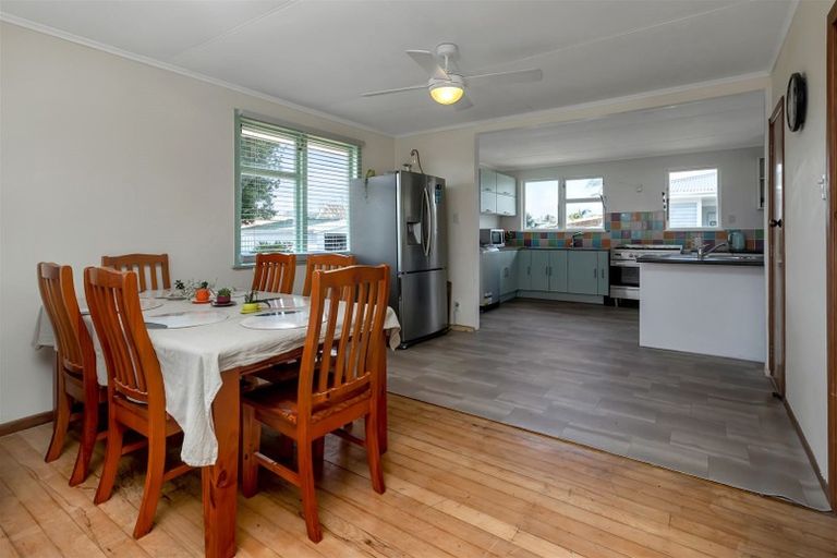 Photo of property in 17 Meadow Park Crescent, Tikipunga, Whangarei, 0112