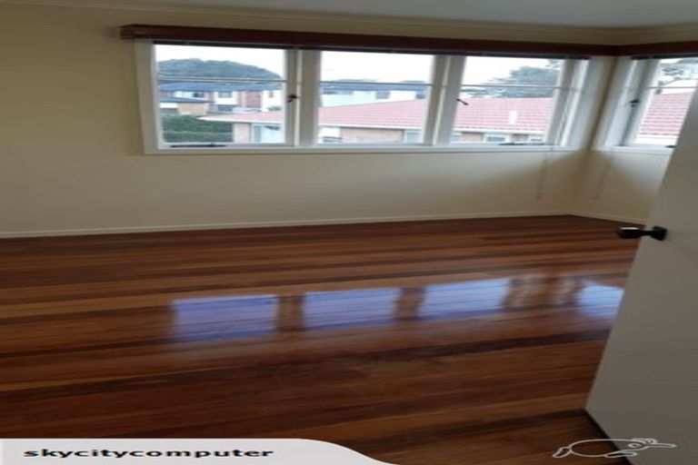 Photo of property in 15 Kotuku Street, Te Atatu Peninsula, Auckland, 0610