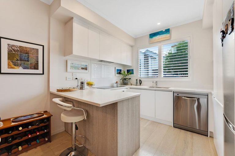 Photo of property in 9 Poaka Road, Hobsonville, Auckland, 0616