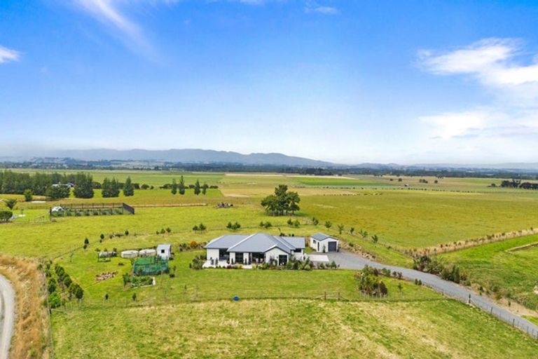 Photo of property in 29 Fry Road, Halcombe, Feilding, 4777