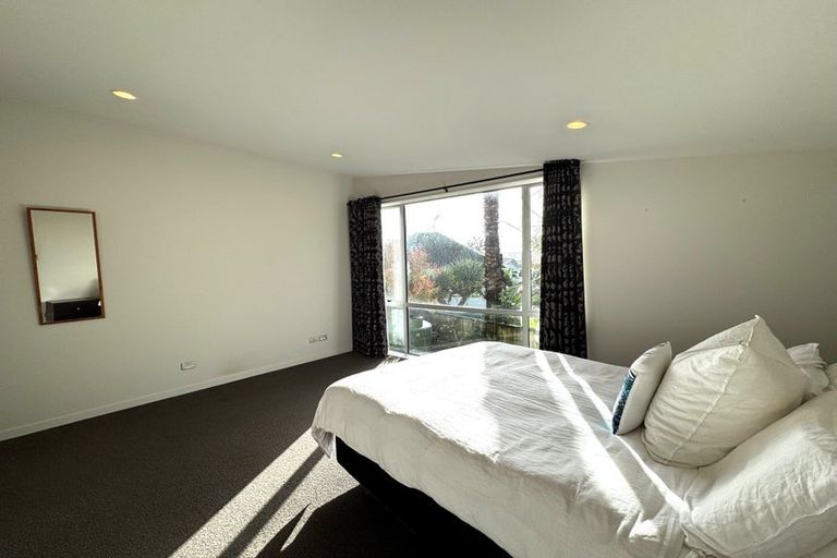 Photo of property in 39a Fairclough Road, Beach Haven, Auckland, 0626