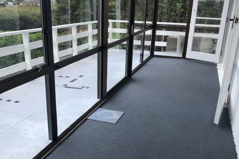 Photo of property in 111 Golf Road, Paraparaumu Beach, Paraparaumu, 5032