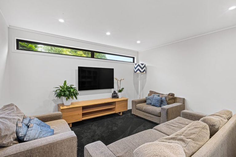 Photo of property in 2/9 Tainui Street, Torbay, Auckland, 0630