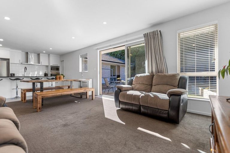 Photo of property in 46 Ballintoy Park Drive, Welcome Bay, Tauranga, 3175