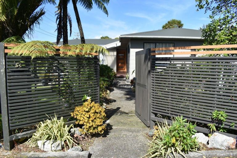 Photo of property in 54 Brougham Street, Westport, 7825