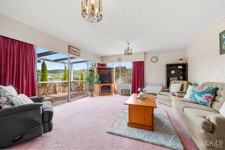 Photo of property in 13 Christchurch Crescent, Kelson, Lower Hutt, 5010