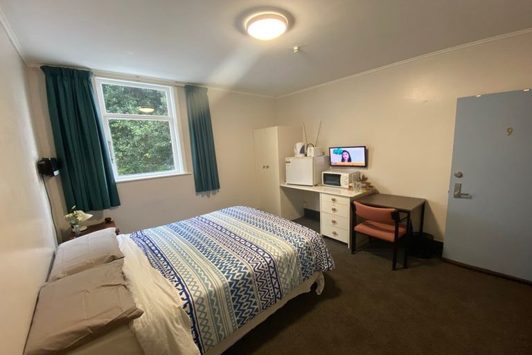 Photo of property in Carillion/the Knoll, 33 Thompson Street, Mount Cook, Wellington, 6011