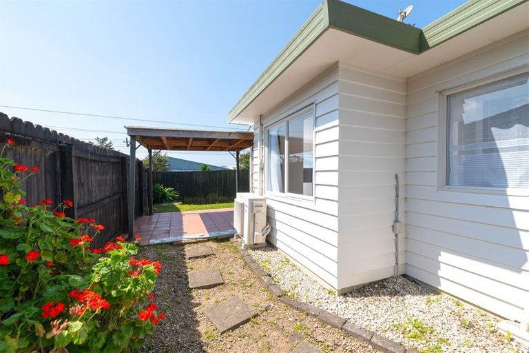 Photo of property in 87 Pooks Road, Ranui, Auckland, 0612