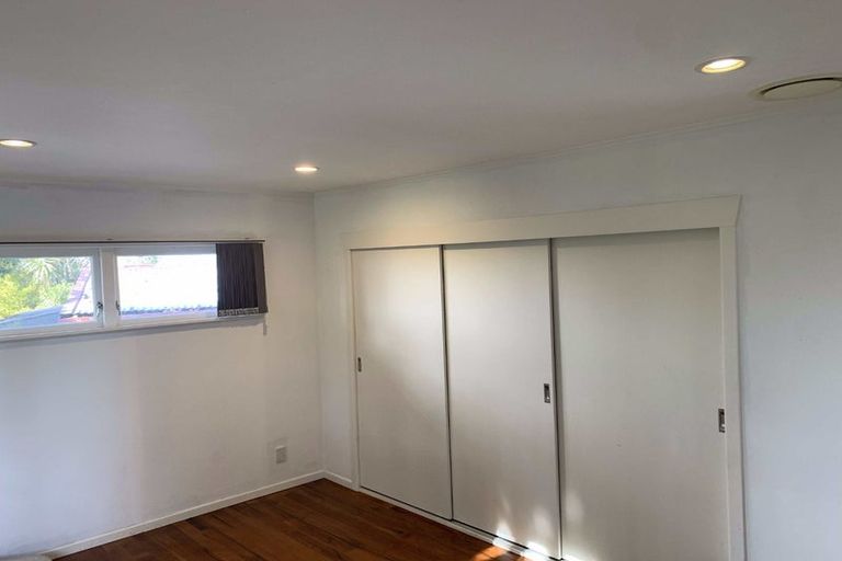 Photo of property in 31 Rosalind Road, Glenfield, Auckland, 0629