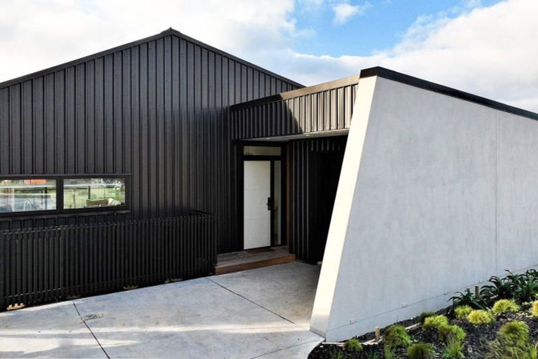 Photo of property in 15 Maataitai Road, Raglan, 3225