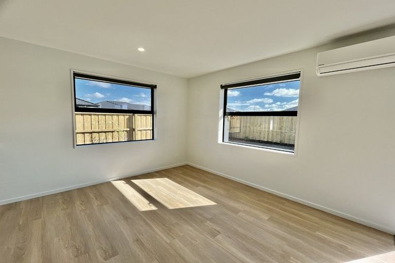 Photo of property in 21 Longore Way, Rolleston, 7614