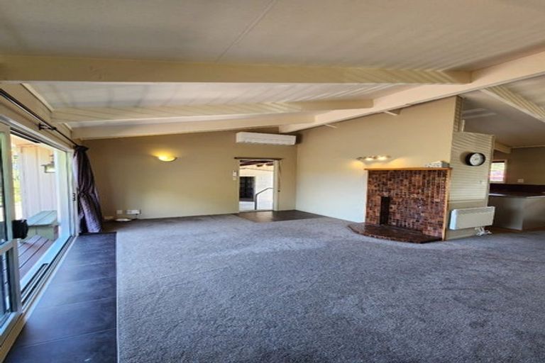 Photo of property in 8a Taiporutu Place, Springfield, Rotorua, 3015