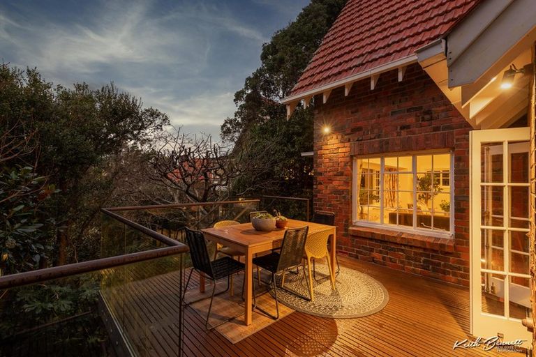 Photo of property in 86 Bolton Street, Kelburn, Wellington, 6012