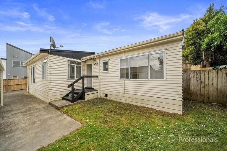 Photo of property in 90a Alfriston Road, Manurewa East, Auckland, 2102
