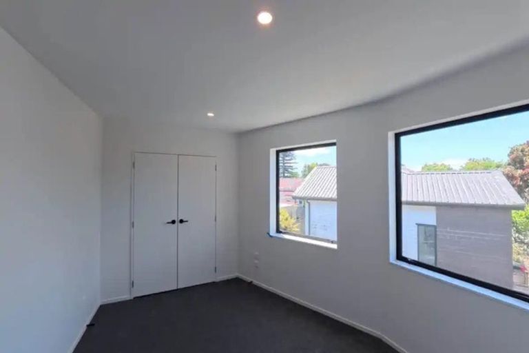 Photo of property in 7c Titirangi Road, New Lynn, Auckland, 0600