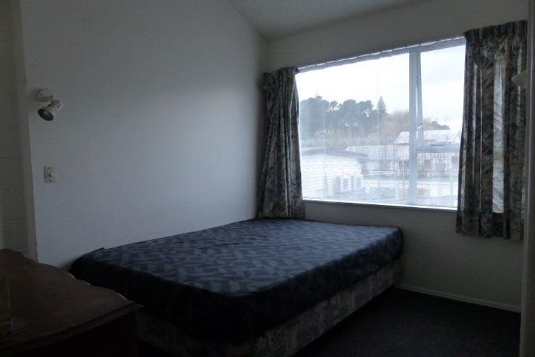 Photo of property in 6/98 Pharazyn Street, Melling, Lower Hutt, 5010