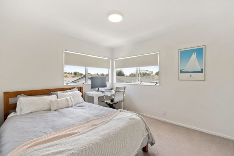 Photo of property in 2/7 Camden Place, Papatoetoe, Auckland, 2025