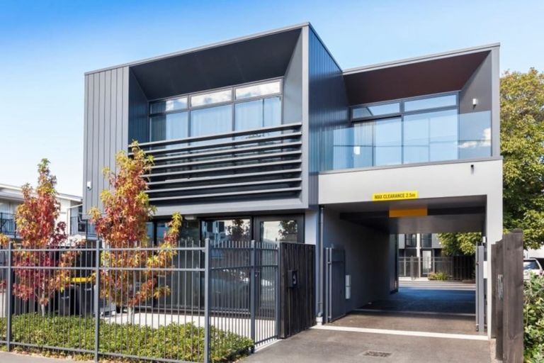 Photo of property in 3/308 Hereford Street, Christchurch Central, Christchurch, 8011