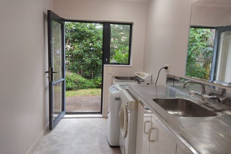 Photo of property in 287 Royal Road, Massey, Auckland, 0614