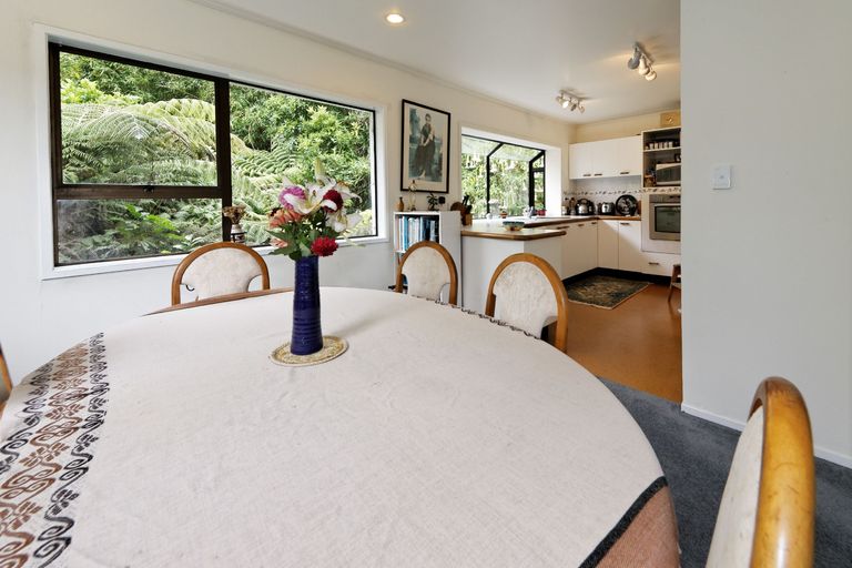 Photo of property in 317 Huia Road, Titirangi, Auckland, 0604