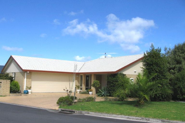 Photo of property in 55 Kingdale Road, Henderson, Auckland, 0610