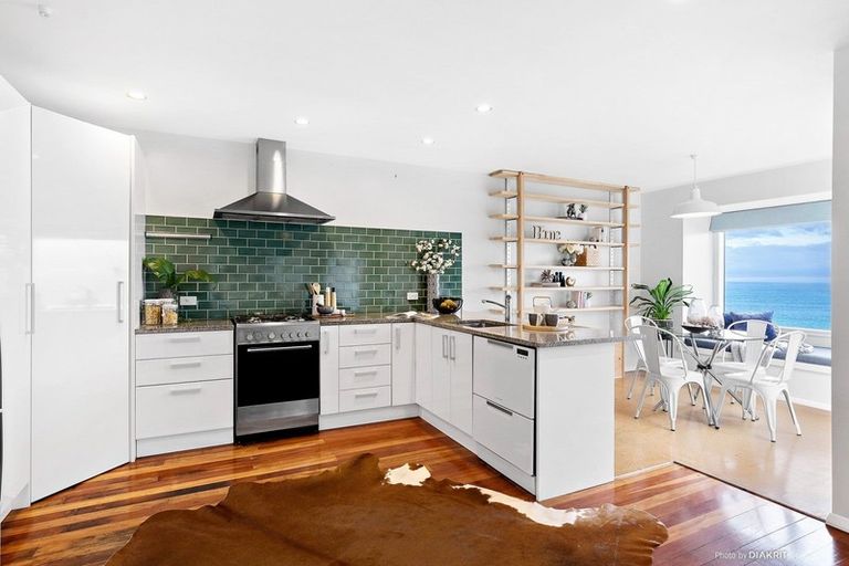 Photo of property in 191 Severn Street, Island Bay, Wellington, 6023