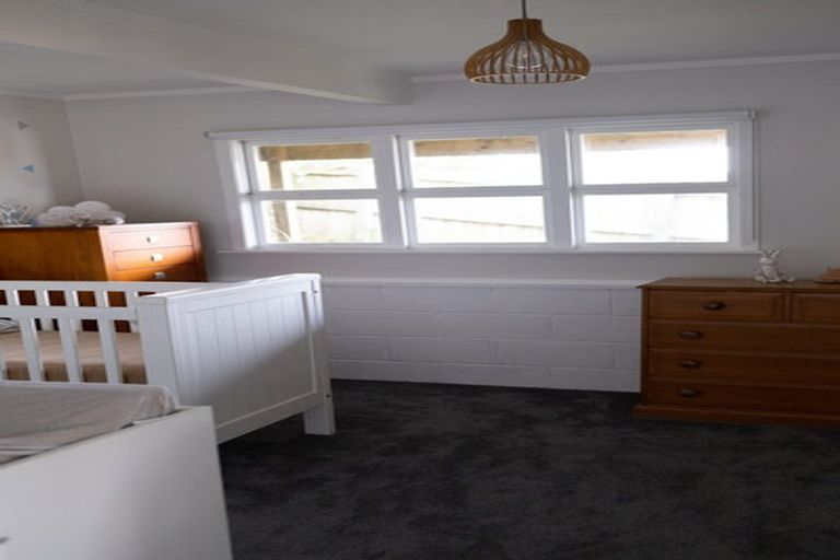 Photo of property in 1/27 Huka Road, Birkenhead, Auckland, 0626