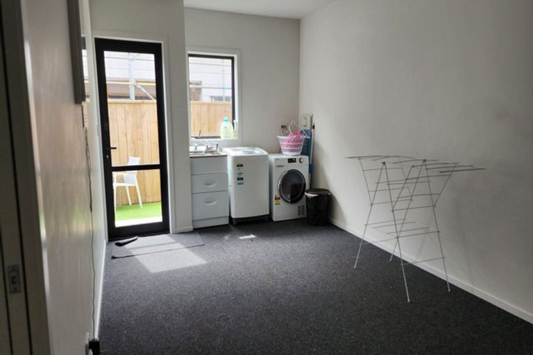 Photo of property in 52u2 May Street, Hamilton East, Hamilton, 3216