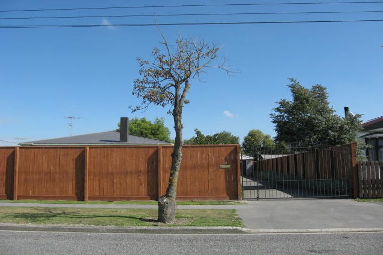 Photo of property in 33 Leeston And Lake Road, Leeston, 7632