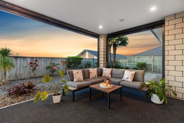 Photo of property in 6 Damien Place, Ohauiti, Tauranga, 3112