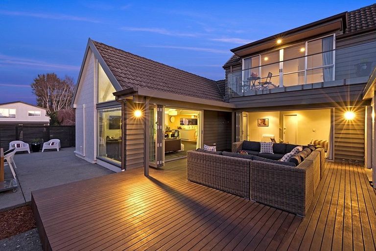 Photo of property in 29 Colina Street, Avonhead, Christchurch, 8042