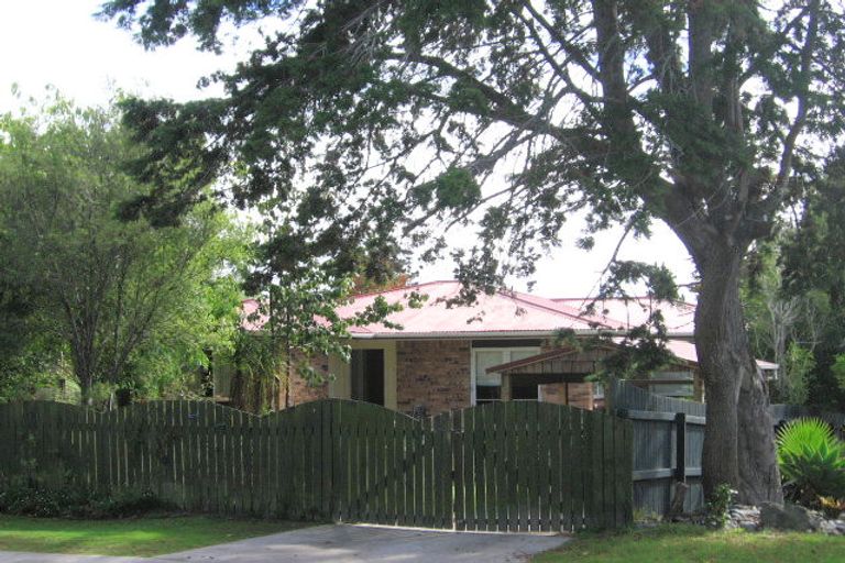 Photo of property in 3 Daffodil Street, Titirangi, Auckland, 0604