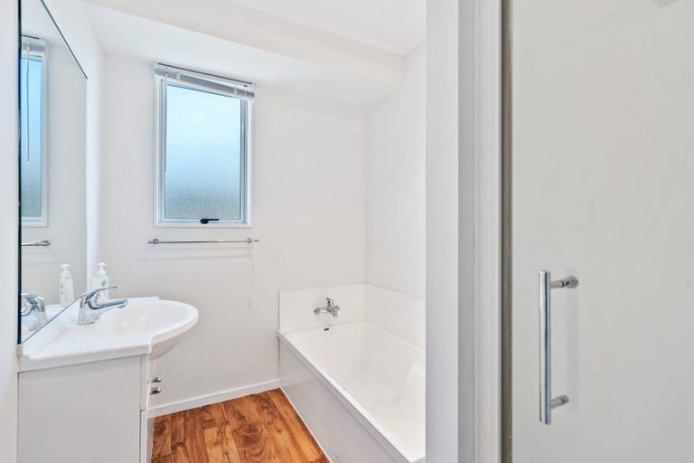 Photo of property in 10 Lowburn Avenue, Waipu, 0510