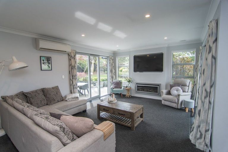 Photo of property in 8 Glenview Terrace, Highfield, Timaru, 7910
