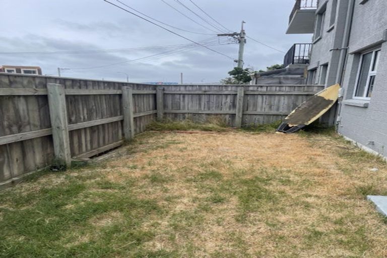 Photo of property in 102u1 Lyall Parade, Lyall Bay, Wellington, 6022
