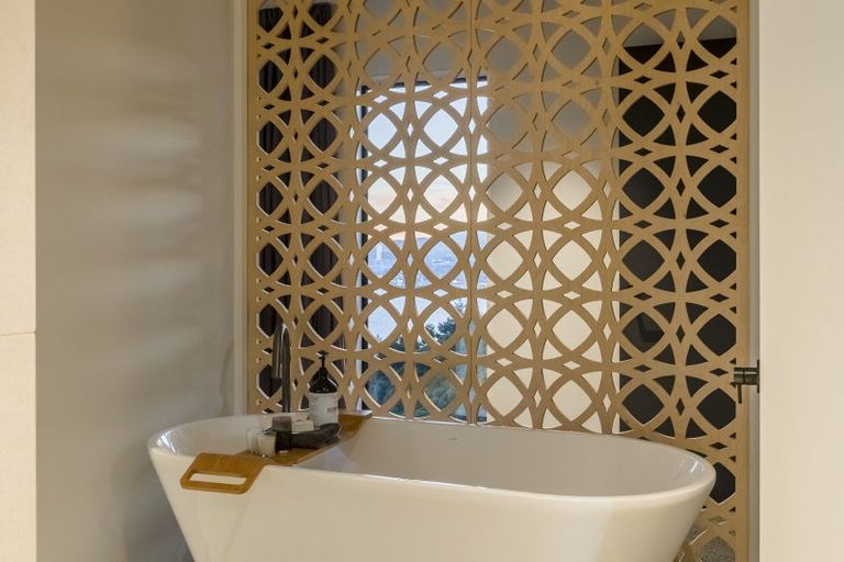 Photo of property in 14 Shalimar Crescent, Khandallah, Wellington, 6035