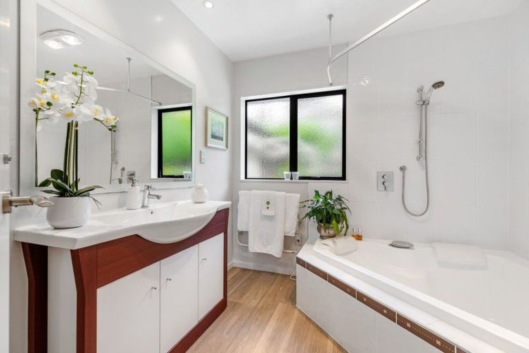 Photo of property in 19 Harbelle Close, Bethlehem, Tauranga, 3110