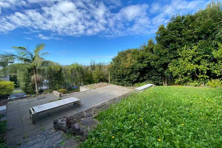 Photo of property in 54 Potter Avenue, Northcote, Auckland, 0627