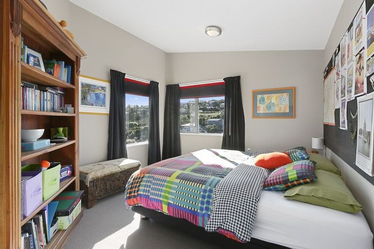 Photo of property in 3 Portland Place, Shiel Hill, Dunedin, 9013