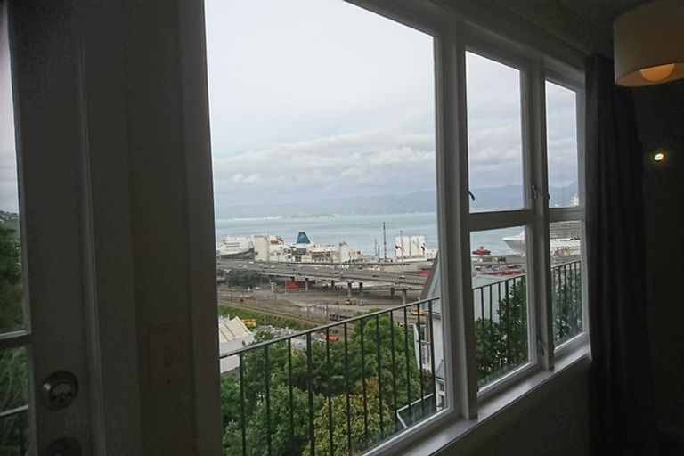 Photo of property in 3/20 Grosvenor Terrace, Wadestown, Wellington, 6012