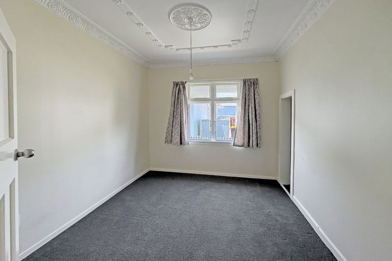 Photo of property in 18 Lombard Street, Palmerston North, 4410