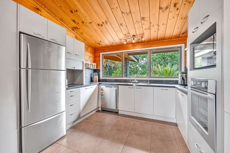 Photo of property in 9 Francesco Drive, Karaka, Papakura, 2113