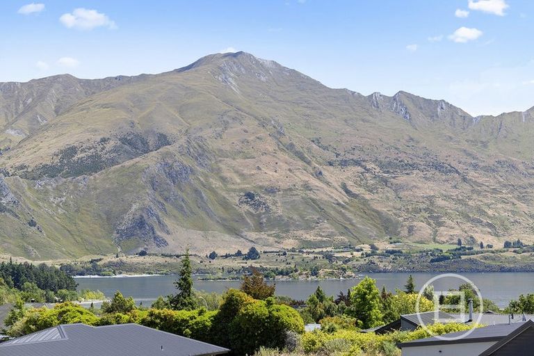 Photo of property in 98 Mills Road, Wanaka, 9305