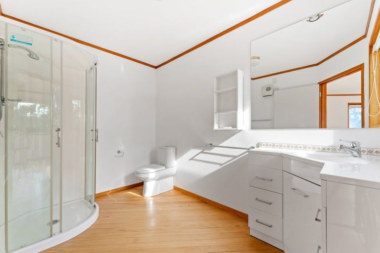 Photo of property in 47 Brixton Road, Manly, Whangaparaoa, 0930