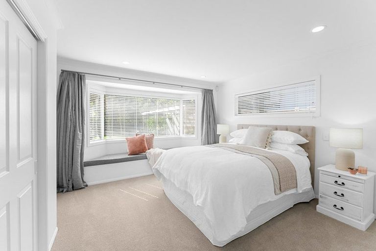 Photo of property in 10f Tupare Place, Highlands Park, New Plymouth, 4312