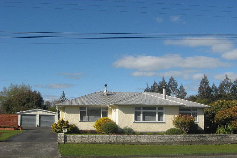 Photo of property in 5 Terrace Street, Marton, 4710