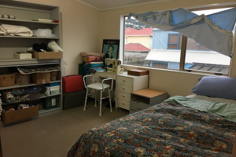 Photo of property in 30f2 Lyall Parade, Lyall Bay, Wellington, 6022