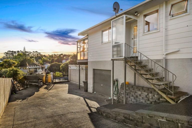 Photo of property in 39 Rehia Road, Massey, Auckland, 0614