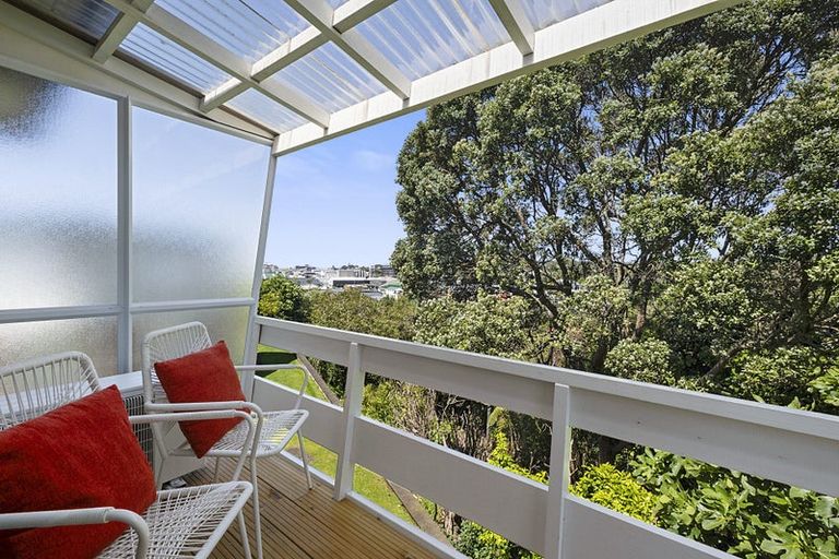 Photo of property in 4/53 Young Street, New Plymouth, 4310