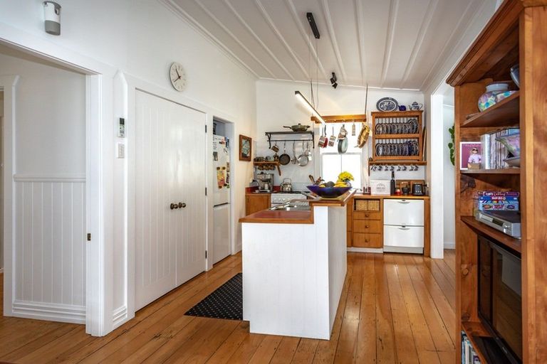 Photo of property in 137 Karaka Road, Thames, 3500